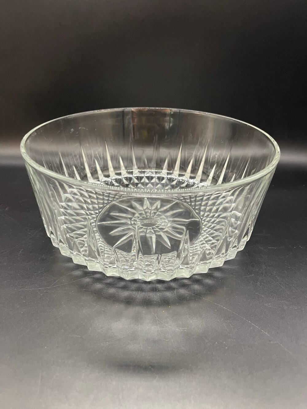 Arcoroc Cut Glass Clear Serving Bowl 9" France